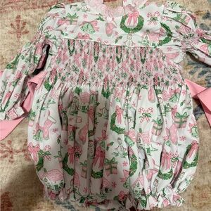 Pink and Green Holiday bubble